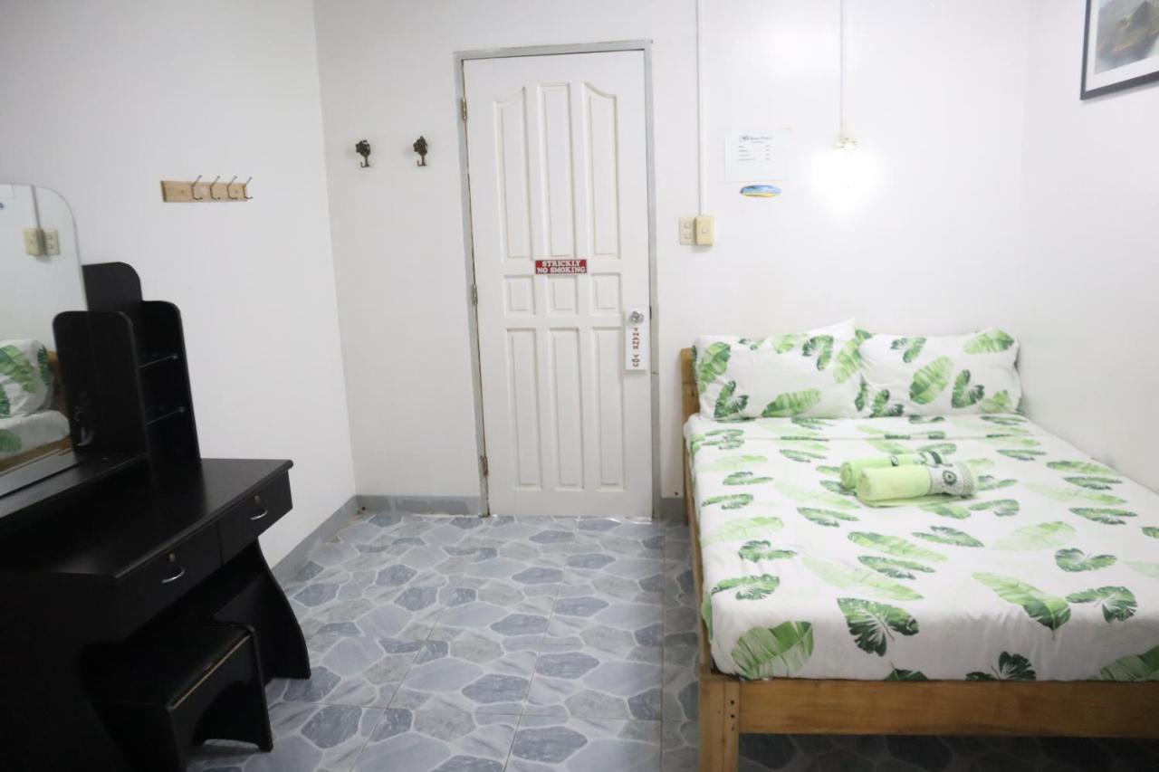 Ice Bear Bar & Tourist Inn Dauis Dış mekan fotoğraf