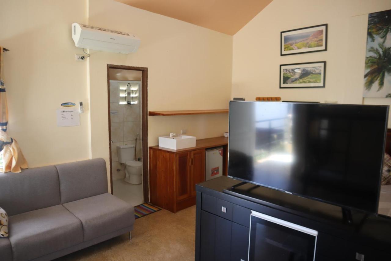 Ice Bear Bar & Tourist Inn Dauis Dış mekan fotoğraf