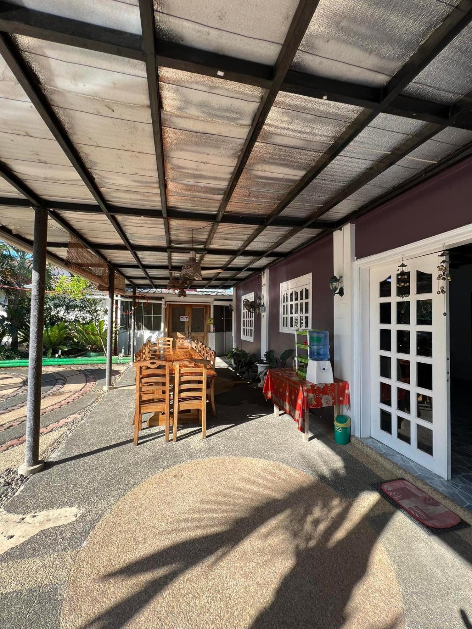 Ice Bear Bar & Tourist Inn Dauis Dış mekan fotoğraf